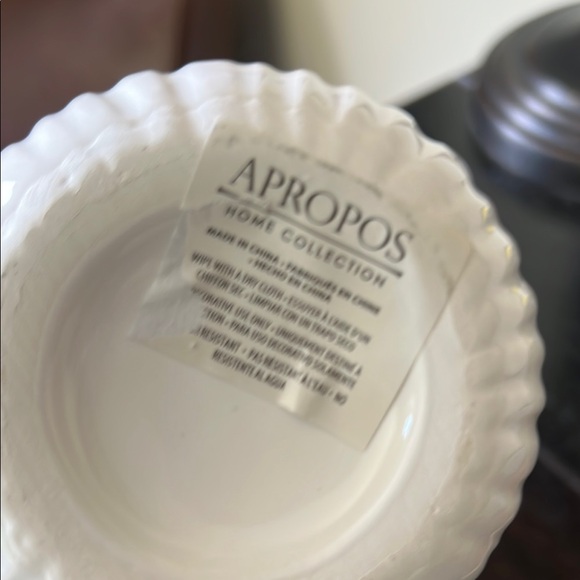 Apropos Home Collection White Ribbed Ceramic Accent Vases-NEW - Picture 2 of 2